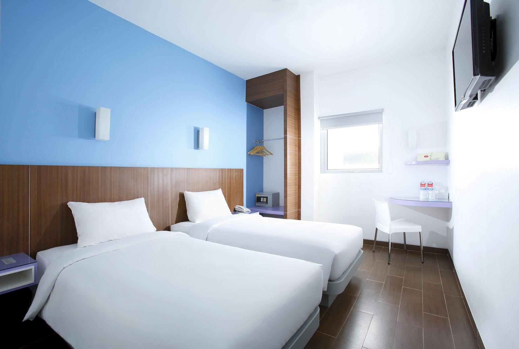 Amaris Hotel Тангеранг Экстерьер фото