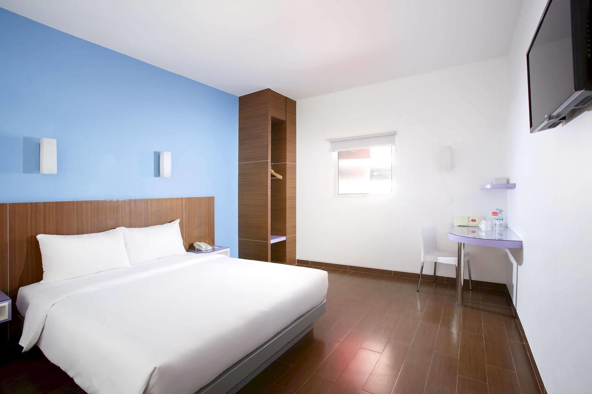 Amaris Hotel Тангеранг Экстерьер фото